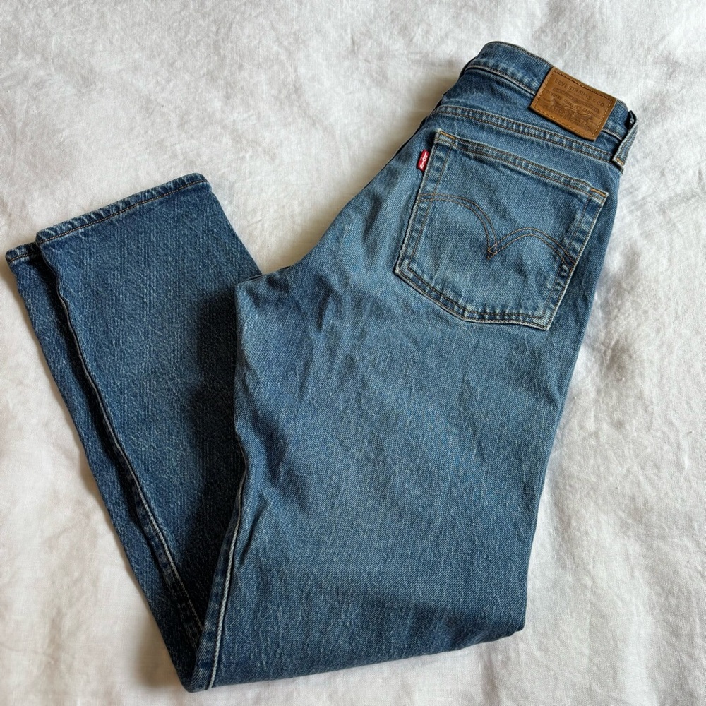 Levi's Women's Blue Big E wedgie jeans